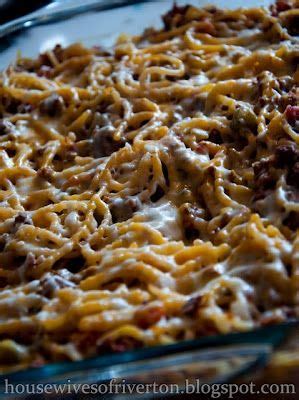 A perfect recipe to feed a crowd! Baked Spaghetti - Paula Deen Recipe - (4.5/5) | Recipe ...