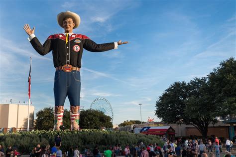 Big Tex Makes His Official Appearance For The State Fair Of Texas 2018