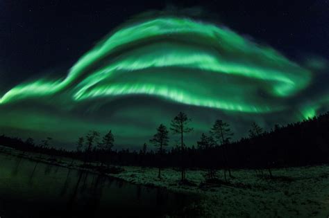 Why The Northern And Southern Lights Dont Always Look Identical Pbs