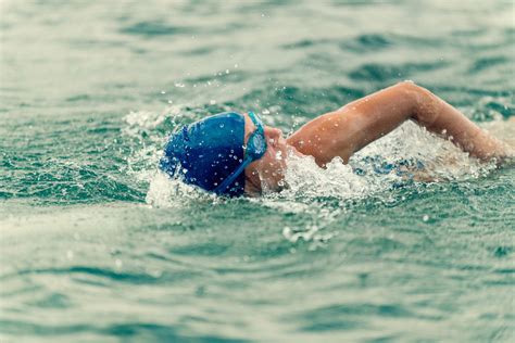 Open Water Swimming: Practical Tips for Beginners | Triathlon.net