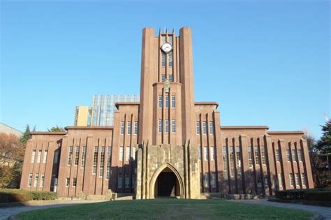 桜木「あいつらの為に頼もしい助っ人を用意した!」 助っ人「…。」 桜木「久しぶりだな!」 助っ人「…。」 後ろに立っている謎の助っ人を振り返りざまに見ておどろく水野 ドラゴン桜2最終回の感想はひどい微妙？ネタバレ予想あらすじ ...