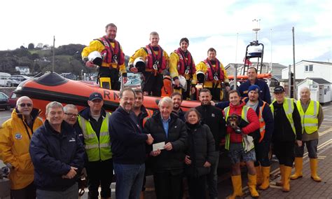 Teignmouth Rnli Receive Donation From Shaldon Water Carnival Rnli