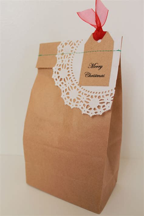 Gift wrapping ideas using brown paper bags. Serving Pink Lemonade: Dressing Up Papers Bag for Holiday ...