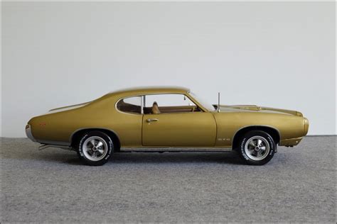 1969 Pontiac Gto Antique Gold Autoworld Dx Muscle Cars Pony