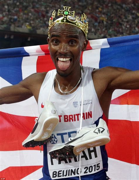 Mo Farah Wins World Championship Gold In 5000m Despite Stopping For