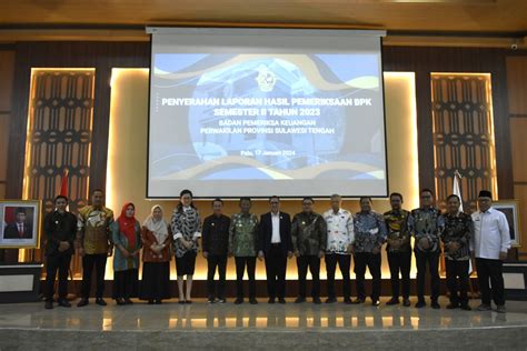 BPK Perwakilan Provinsi Sulawesi Tengah Serahkan Laporan Hasil Pemeriksaan Kinerja Dan PDTT