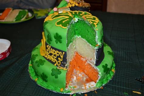 Pin By Melissa Whitman On Cakes Cakes And More Cakes St Patricks