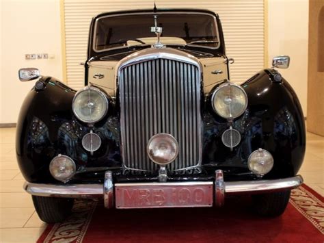 Fascinating Historical Vintage And Classic Car Museum Kuwait Osoul