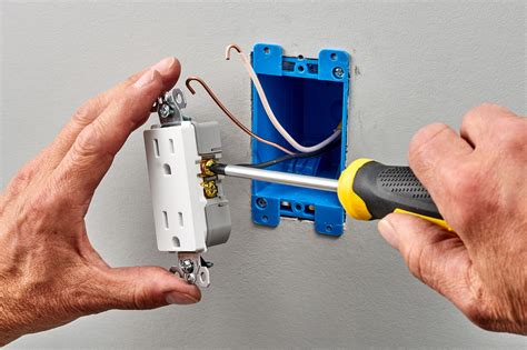 How To Wire Electrical Outlets And Switches