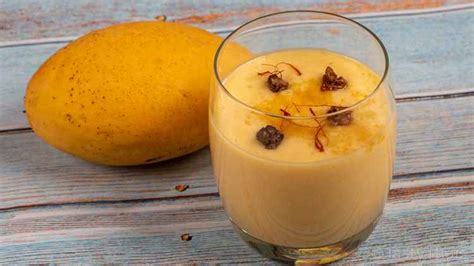 5 Minute Mango Lassi Thai Mango And Coconut Yogurt Smoothie