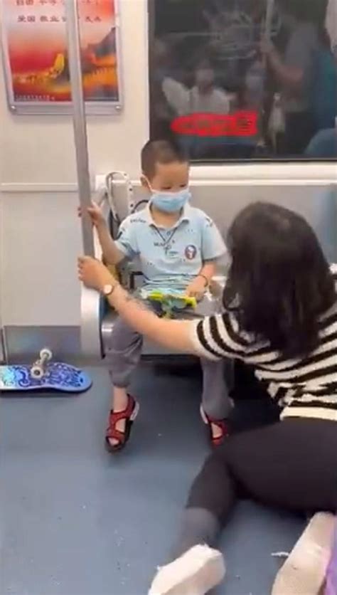 Uproar Over Womans Sexy Dance For Boy On Train Too Hot