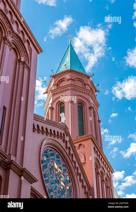 Red Brick Church High Resolution Stock Photography And Images Alamy