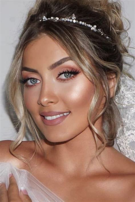 Wedding Makeup Ideas For Blue Eyes 40 Looks 2023 Guide Bridal