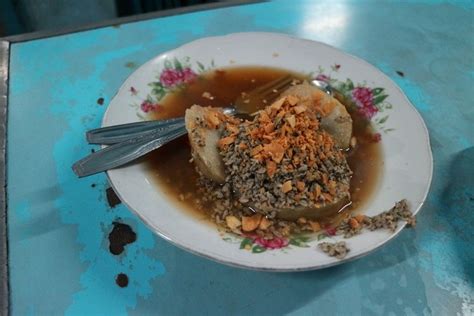 Dapur oma gaul 2.340 views4 months ago. 15 Kuliner Surabaya yang Terkenal, dari Rawon sampai Rujak Cingur Halaman all - Kompas.com