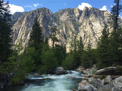 The Roaring River In Kings Canyon National Park Oc 3264 X 2448