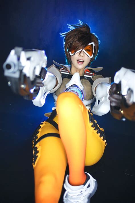 Oh Man This Overwatch Cosplay Overwatch Cosplay Tracer Cosplay Tracer Overwatch Cosplay