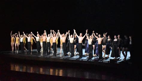La Compañía Nacional De Danza El Ballet De Monterrey Y El Berlin Youth