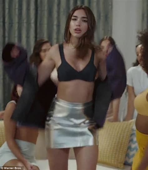 Dua Lipa Shows Sports Bra In New Rules Music Video Daily Mail Online