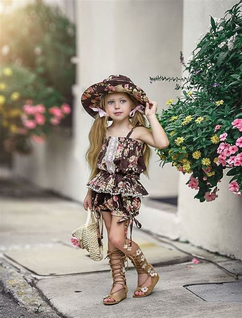 Pin By Jemarquine On Дизайн детской одежды Kids Dress Little Girl