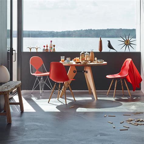 Vitra eames elephant plywood vitra stuhl, clubsessel und. DSW Stuhl von Vitra | Eames Plastic Side Chair DSW | Connox