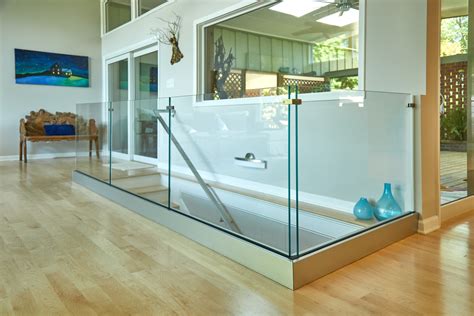 Residential Customized Indoor Frameless Glass Railing System China Framless Tempered Glass