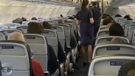 Photo Of Packed Plane Goes Viral Sparks Health Safety Concerns Gma
