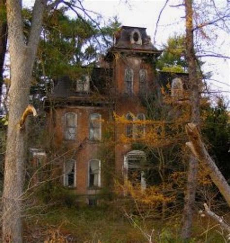 Pin By Gina L Camarda On ~ Left Behind ~ Old Abandoned Houses