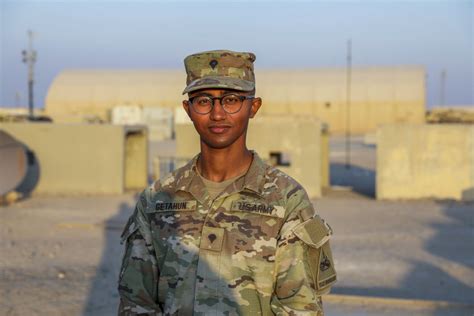 Infantry Soldier accepted under University of Chicago veterans program ...