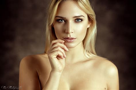 Wallpaper Women Face Portrait Blonde Bare Shoulders Blue Eyes Eva Mikulski X
