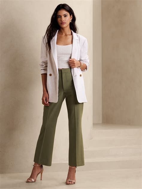 Sculpted Cropped Bootcut Pant Banana Republic Factory