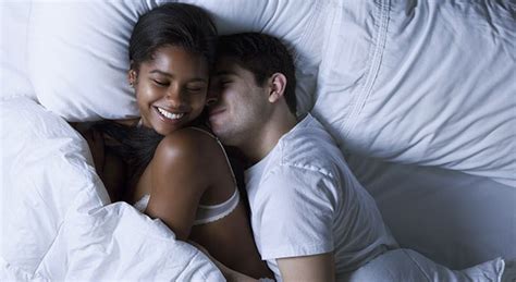 Cientistas Afirmam Praticar Sexo Pela Manhã Faz Bem à Saúde Casar é