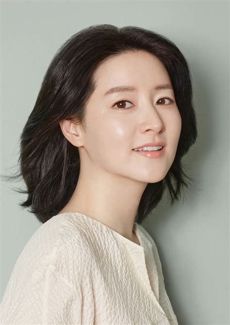 Lee Young Ae Asianwiki