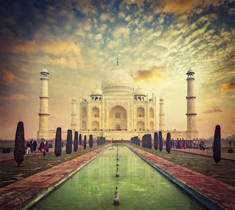 Premium Photo Taj Mahal On Sunrise Sunset Agra India