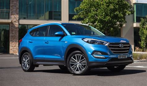 Meanwhile, kia sportage has a relatively smaller front grille as compared to tucson. Hyundai Tucson