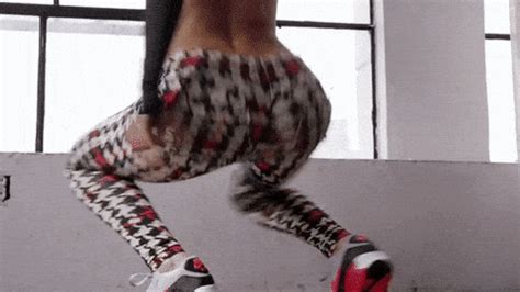 Dancing Gif Find Share On Giphy