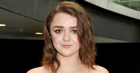 Maisie Williams Hair Is Blond Now — See Her New Look