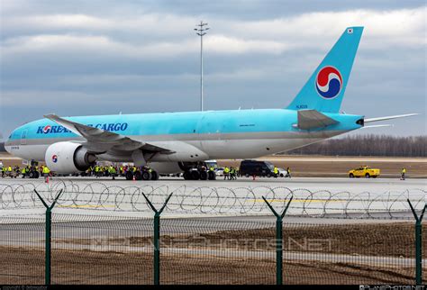 Hl8226 Boeing 777f Operated By Korean Air Cargo Taken By Debregabor