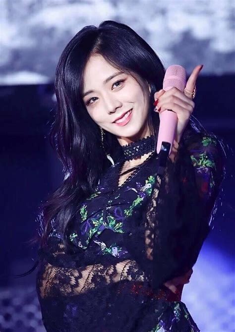 Jisoo Blackpink đang Thực Hiện Album Solo Ra Mắt Kênh Youtube