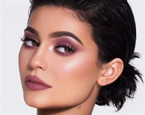 kylie jenner makeup looks untitled in 2020 kylie jenner makeup look eye makeup while