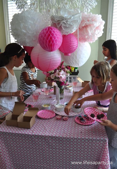 Hi friends, i am thrilled to share my daughters 10th paris themed birthday party. Paris Birthday Party -Part One: Party Activities and ...