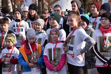 Bieg O Nierzy Wykl Tych Mi Dzyszkolny O Rodek Sportowy W E Ku