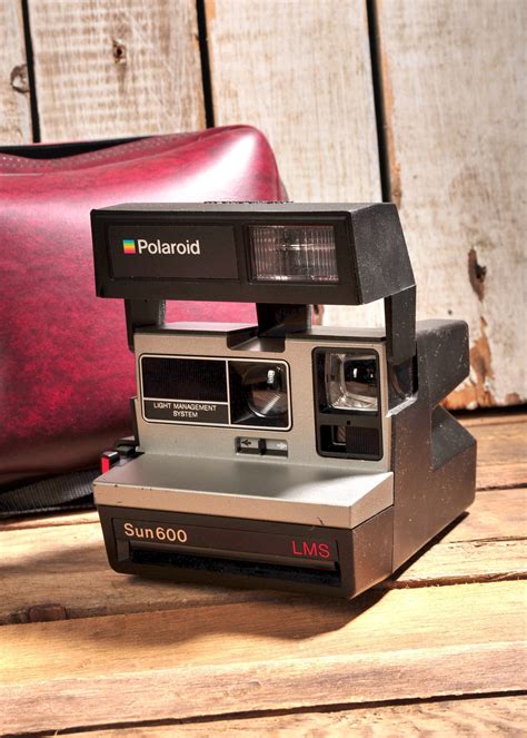 Polaroid Sun 600 Lms Flash Instant Camera 600 Film Onestep