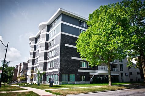 Uiuc Modern Student Apartments By Engineering 1 4 Br Steps To Ece