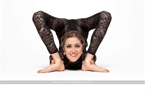 flexible contortionist evolve entertainment