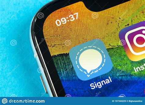 Signal Messenger Application Icon On Apple Iphone X Smartphone Screen