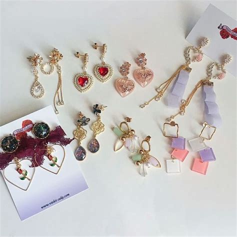 ⇢ 𝚙𝚒𝚗𝚝𝚎𝚛𝚎𝚜𝚝 ┊ cosmicgoth ༉‧₊˚ jewelry inspo cute jewelry jewelry box jewelry accessories