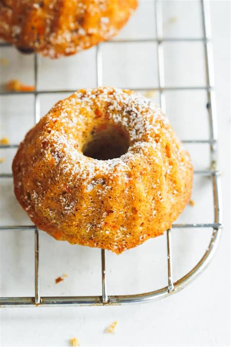 Put single cakes into tiny colorful boxes or put the whole lot into a large one, then tie up with lush ribbons. Mini Carrot Bundt Cake Recipe - Primavera Kitchen