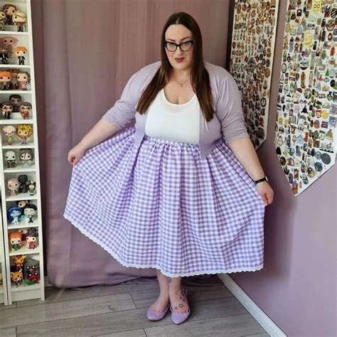 becky plus size fashion boo brown instagram photos and videos in 2022 fashion plus