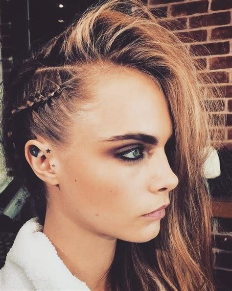 Pin By Jordon Reardon On Cara Delevingne Beauty Fashion Beauty Cara Delevingne