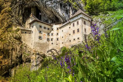 The Magic Castle In The Mountain Wall 3 Seas Europe